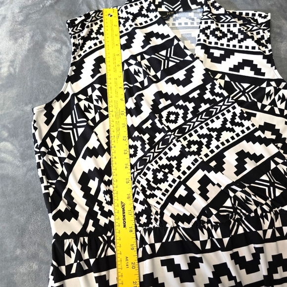 2/$30 ICE Black & White Aztec Print Liquid Knit Womens‎ Dress Size XL Long Maxi - Picture 7 of 11